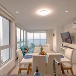 Majestic Apt With An Ocean View Palmetto Beach